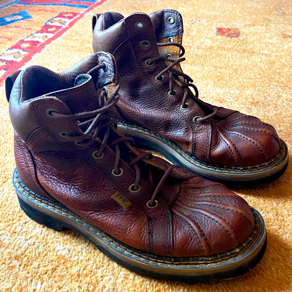 Justin FFA lace up work boots
